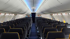 Se despide la aerolínea low cost más famosa: dejará estos tres aeropuertos y eliminará 25 tramos por culpa de este Gobierno